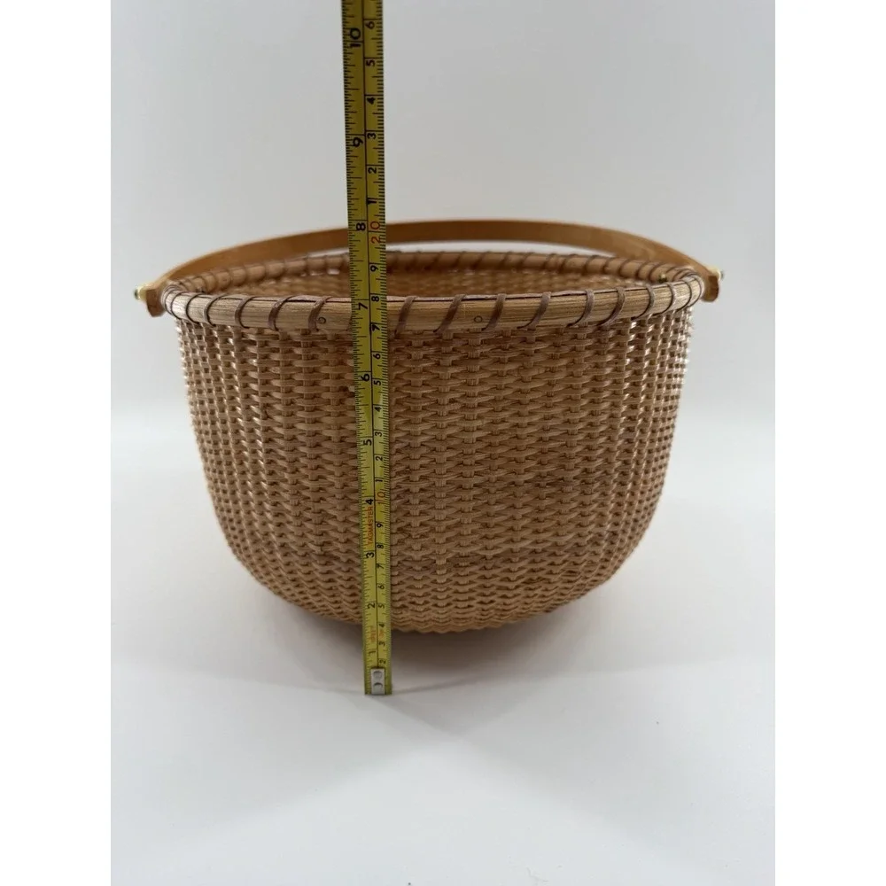 Nantucket Lighthouse Style Basket Woven Wooden Swing Handled Round 10